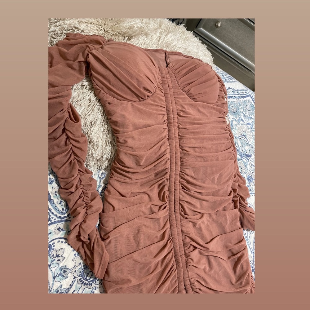 brand new the material stretches super beautiful